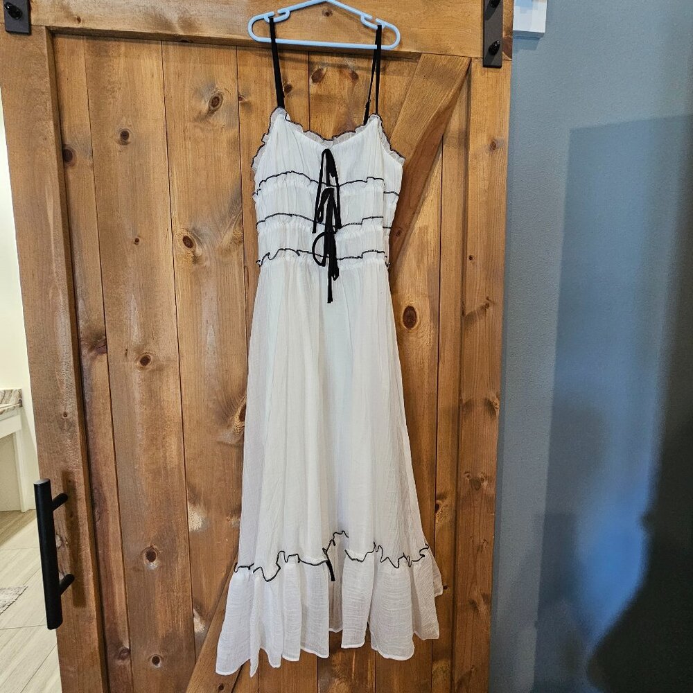 White maxi dress
